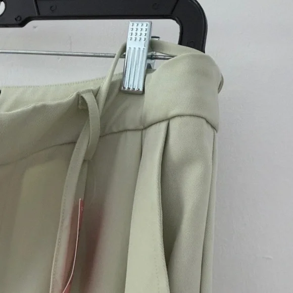 PrettyLittleThing Women's Light Cream Wide-Leg Pants sz 10 - Picture 8 of 9